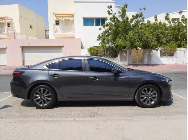 Car image 8