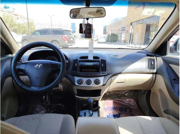 Car image 16