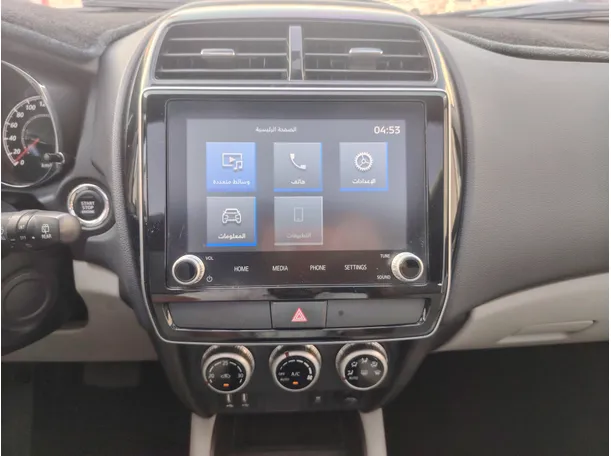 Car image 19