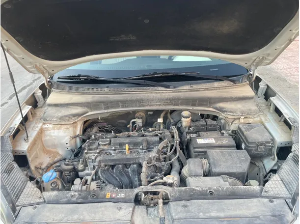 Car image 25