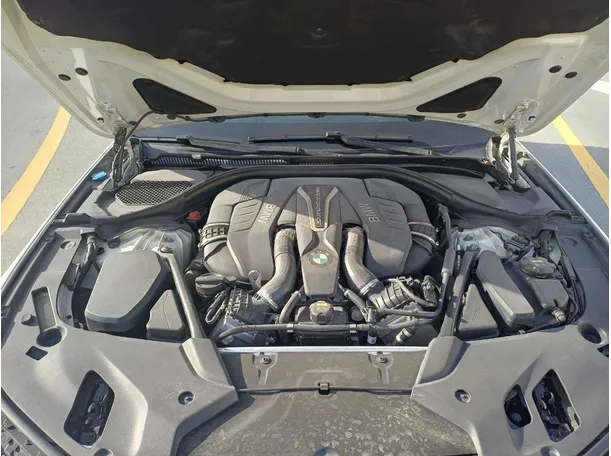 Car image 29