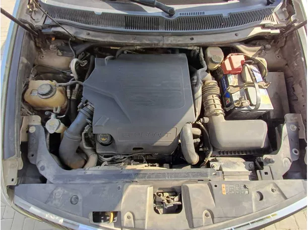Car image 22