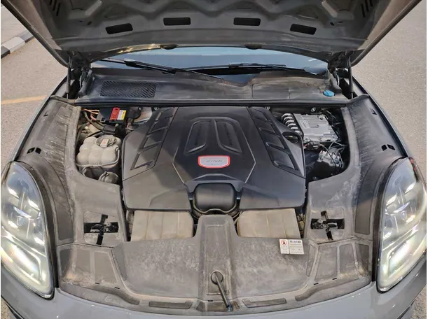 Car image 33