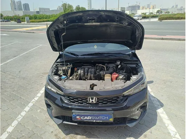 Car image 21