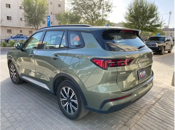 Car image 7