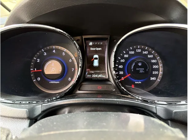 Car image 22