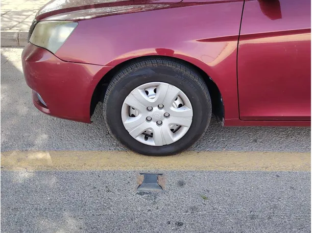 Car image 9