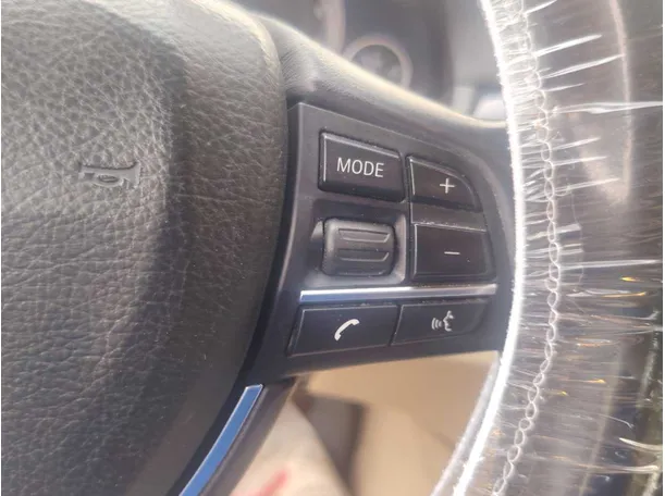 Car image 36