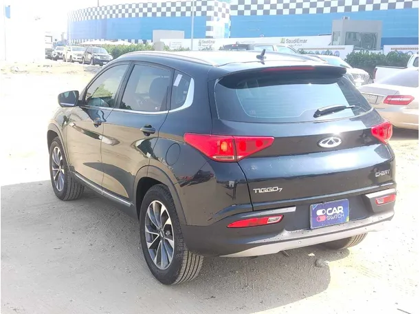 Car image 7