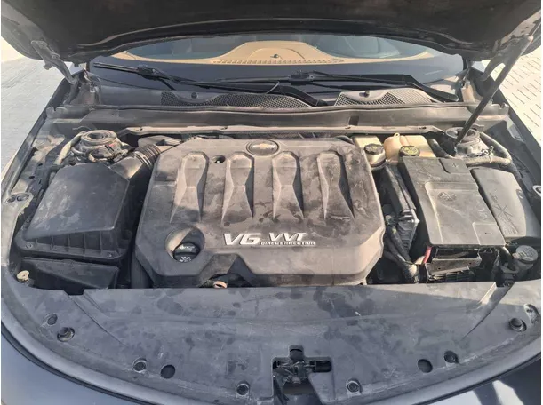 Car image 19