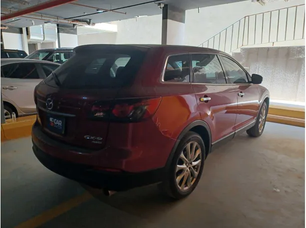 Car image 5