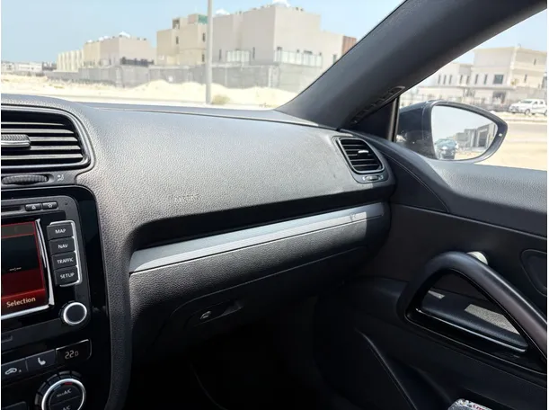 Car image 22