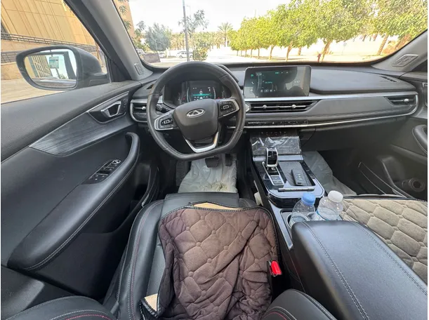 Car image 16