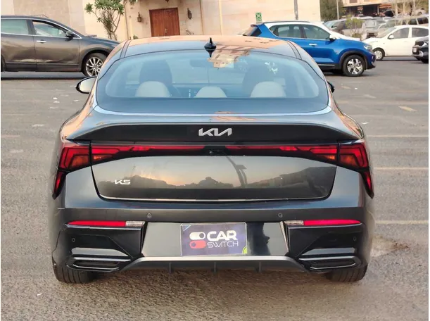 Car image 6