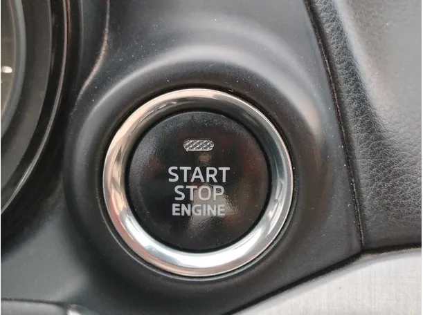 Car image 27
