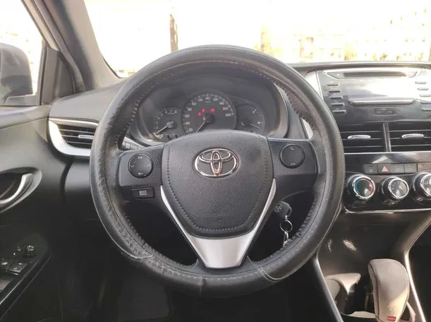 Car image 21