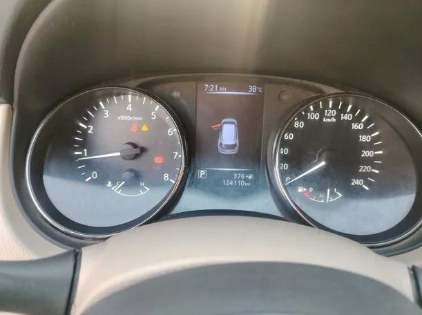 Car image 26