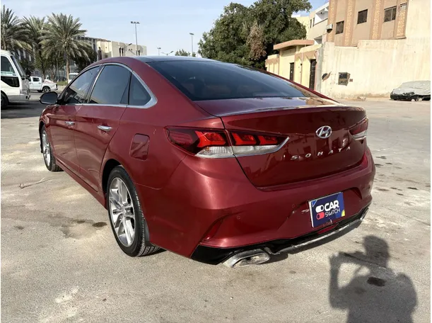 Car image 7