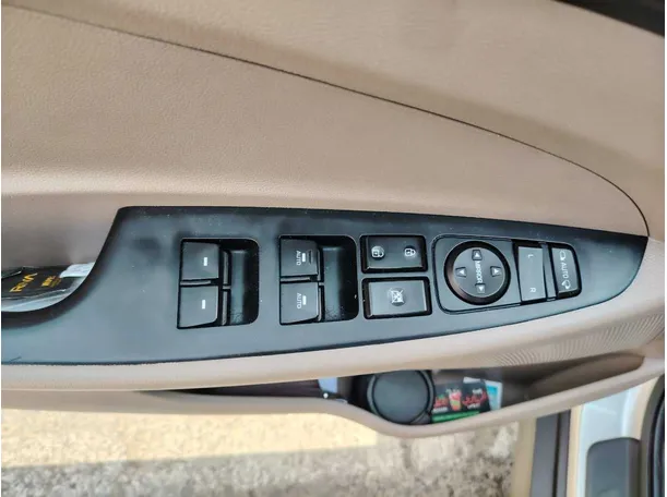 Car image 39