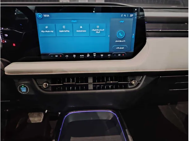 Car image 24