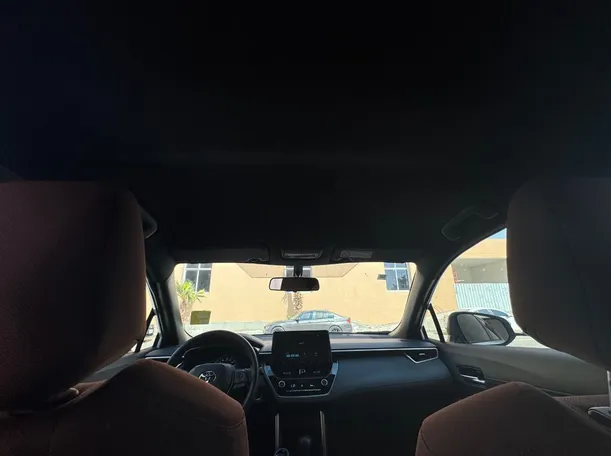 Car image 13