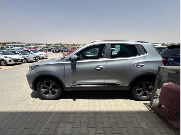 Car image 6