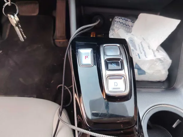 Car image 17