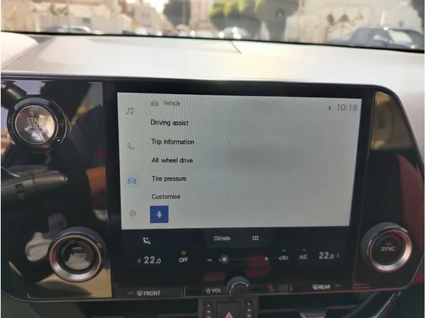 Car image 27