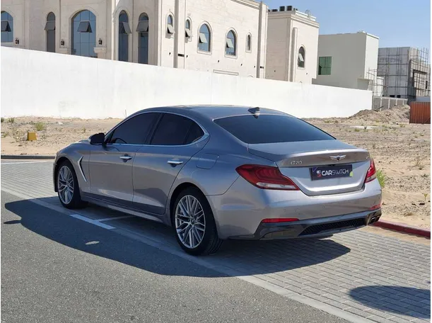 Car image 7