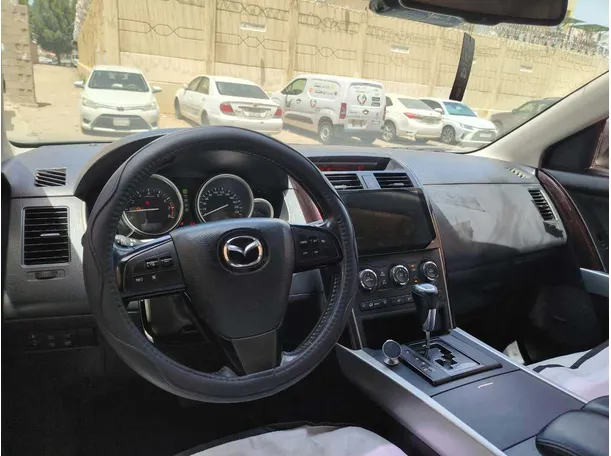 Car image 33
