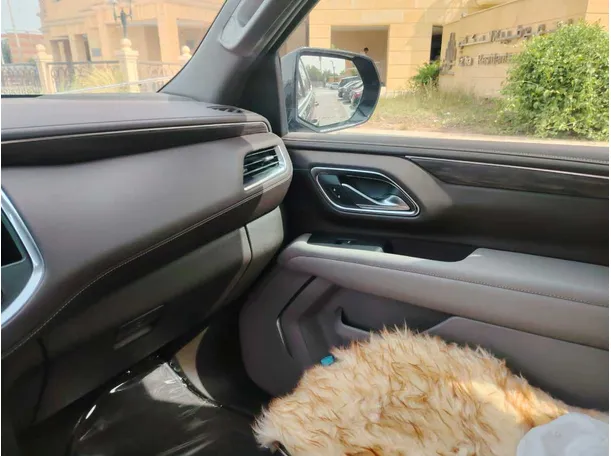 Car image 35