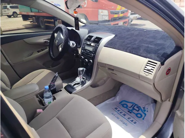 Car image 13