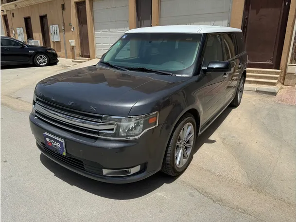 2015 Ford Flex in Riyadh