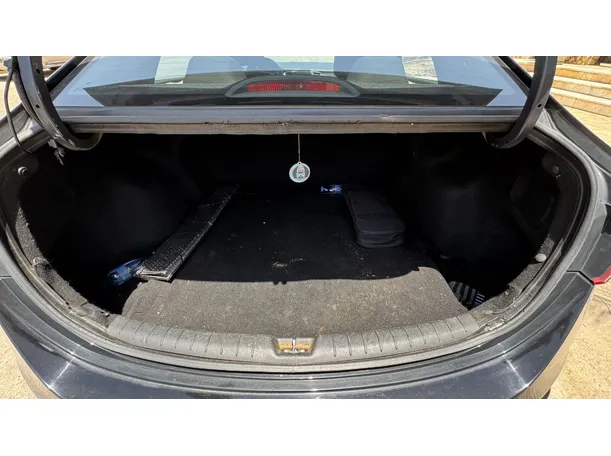 Car image 20