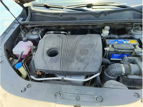 Car image 40
