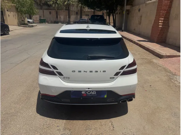 Car image 6
