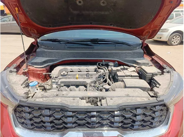 Car image 32