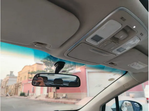 Car image 35