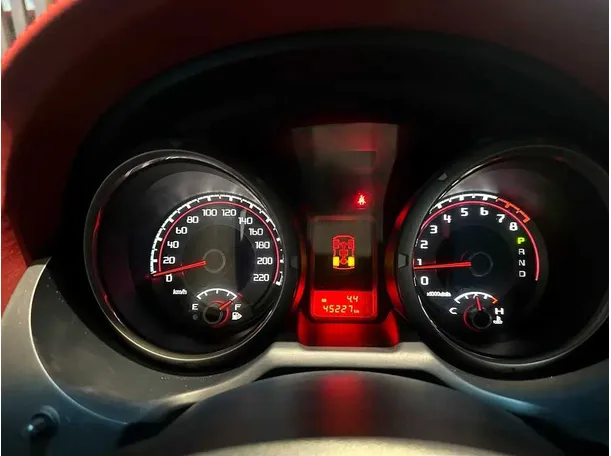 Car image 28