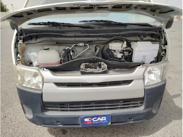 Car image 26