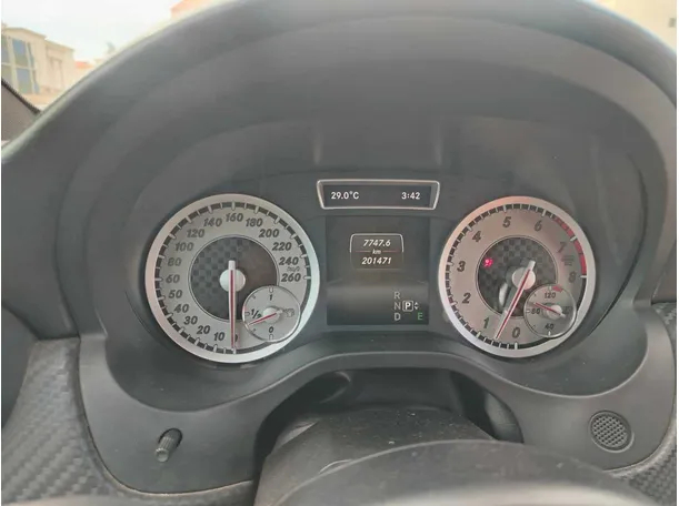 Car image 27