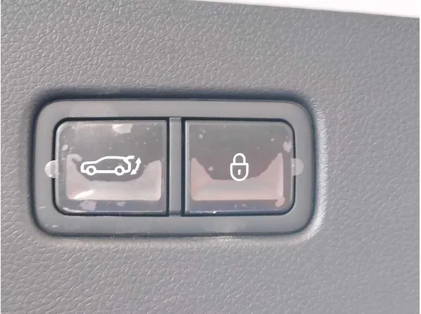 Car image 38