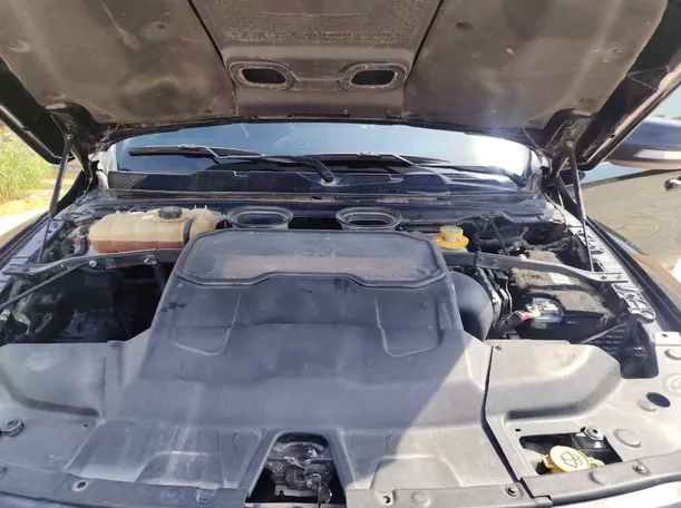 Car image 37