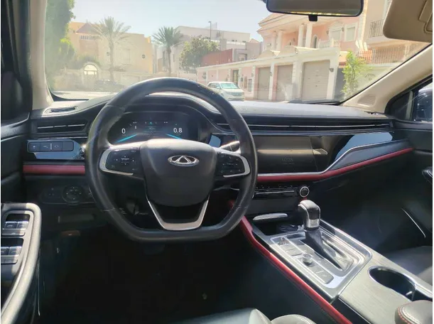Car image 30