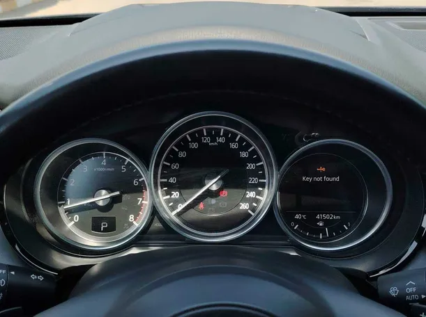 Car image 27