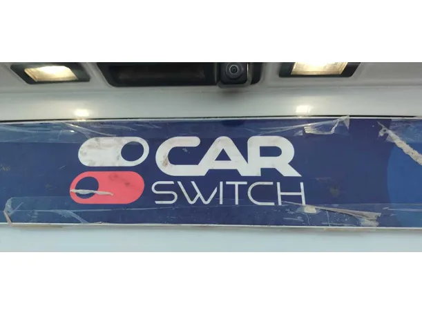 Car image 30
