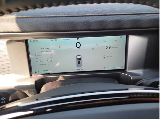 Car image 19