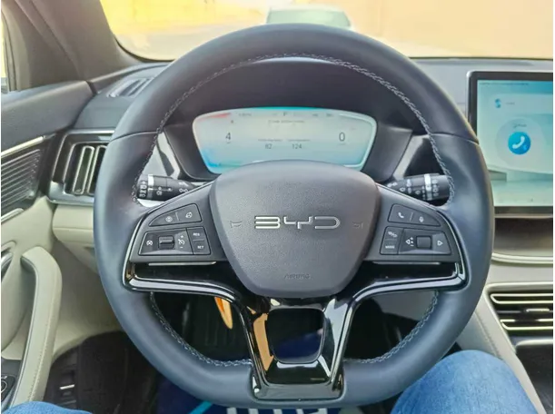 Car image 27