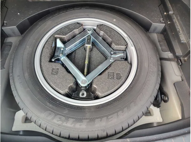 Car image 31