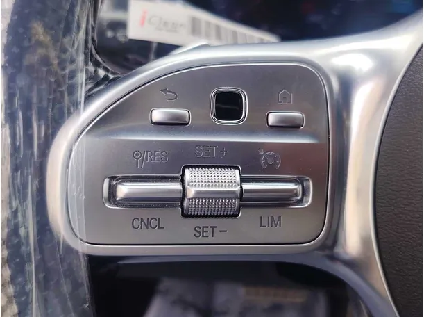 Car image 36